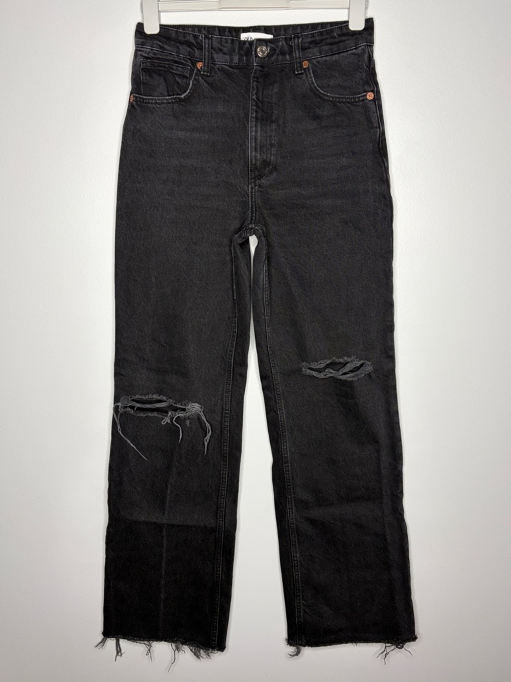 Zara Black Distressed Women’s Jeans Size 8